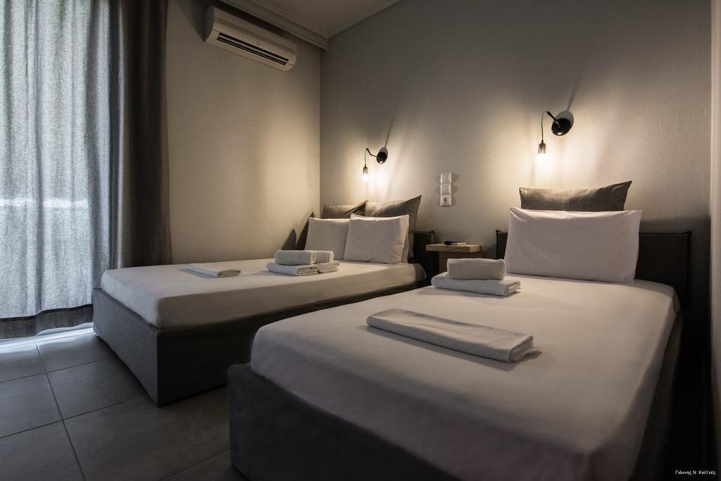 Kochili Hotell Néos Pírgos Exteriör bild